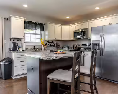 Kitchen and bar stool countertops in short-term rental