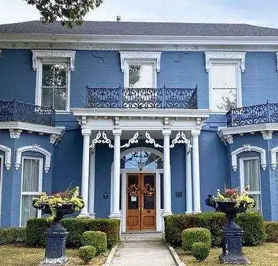 Exterior of Irvinton House Museum, part of the downtown walking tour