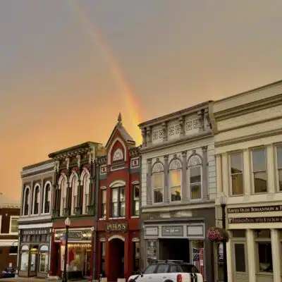 Block of buildings featured in the historic district