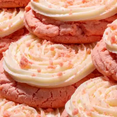 Strawberry Crumbl cookie