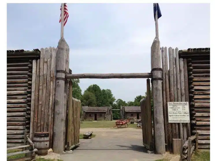 Exterior of Fort Boonesborough