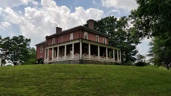 Battlefield Park exterior side angle