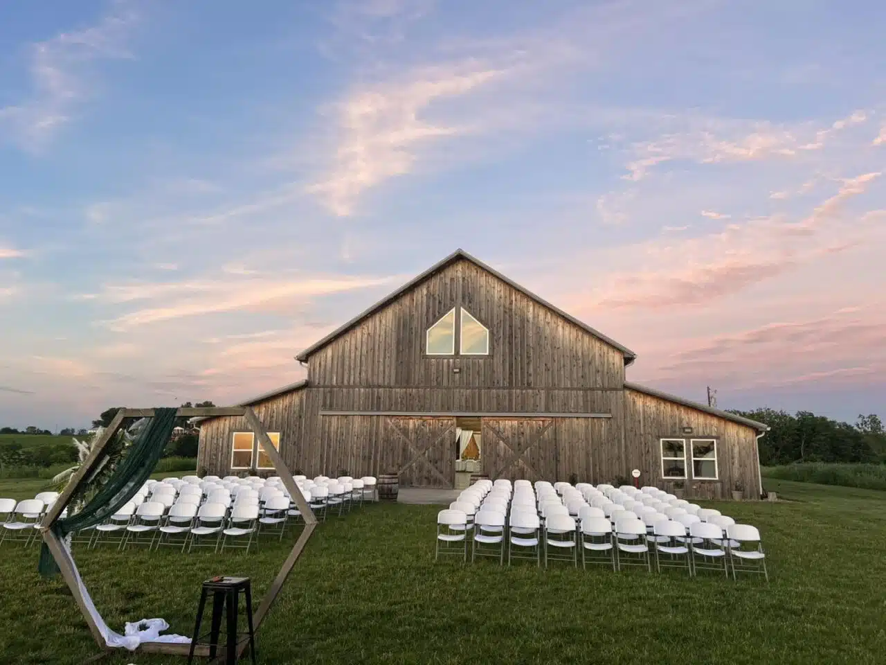Rustic Ridge Ceremony Setup