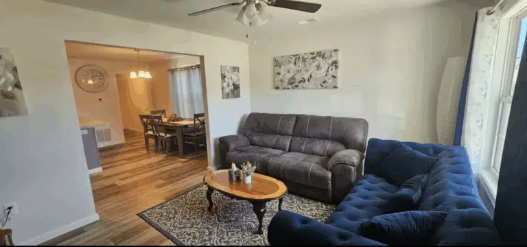 Welcome Home (airbnb) living room