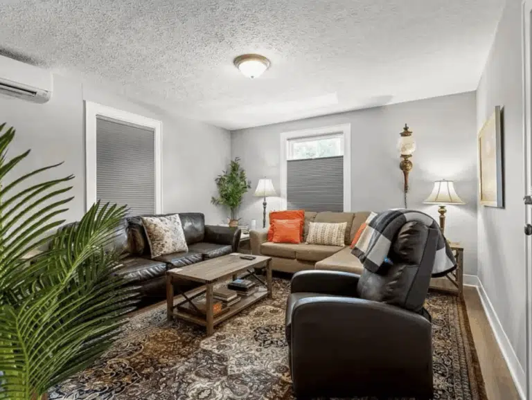 The Big Welly (airbnb) living room