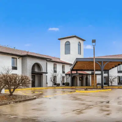 Clarion Pointe exterior