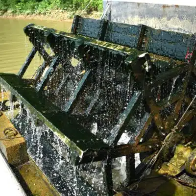 Closeup shot of the mechanics to the Valley View Ferry